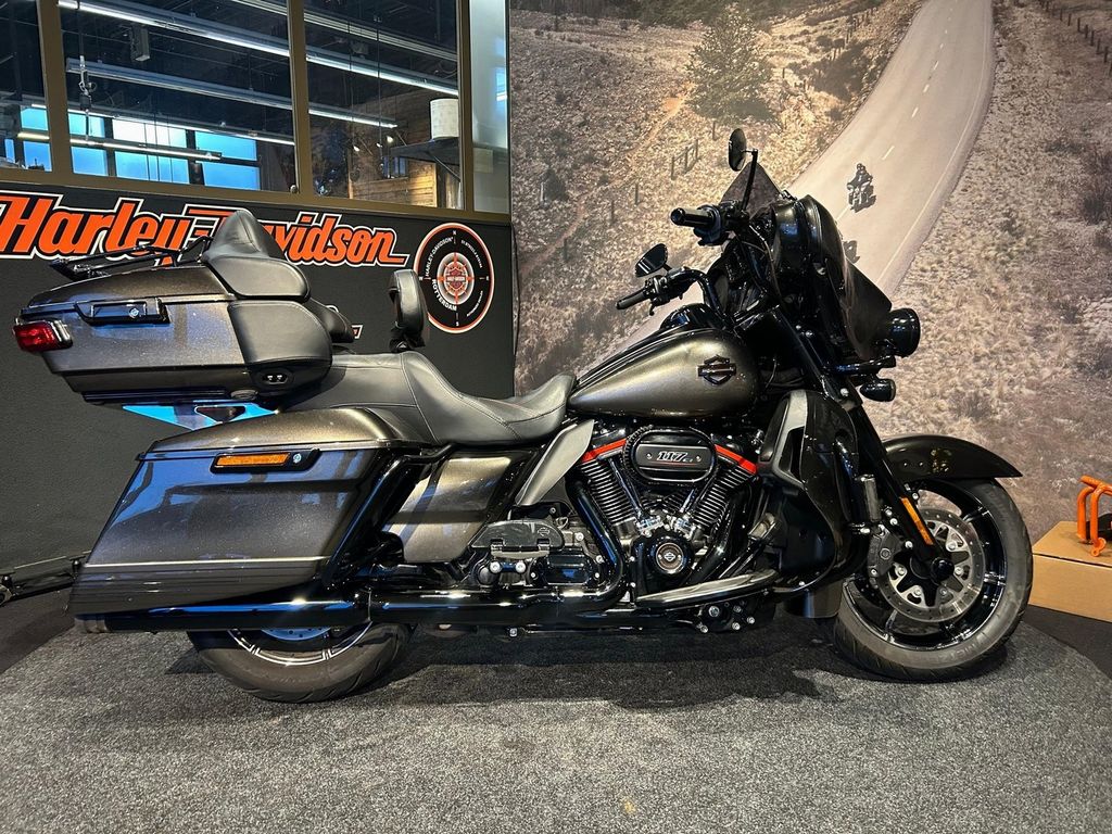 FLHTKSE CVO Ultra Limited